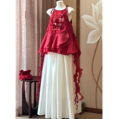 Áo Yếm Thêu Đính Kết Họa Tiết Chụp Ảnh Lễ Tết