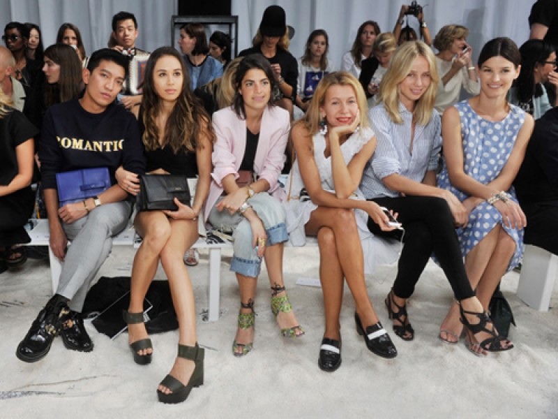 Top 5 tài khoản YouTube về thời trang đáng theo dõi cho người châu Á